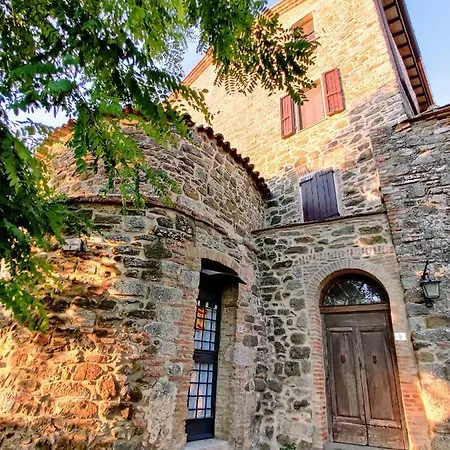 Historic 14th Century Palazzo Apartment Sarteano