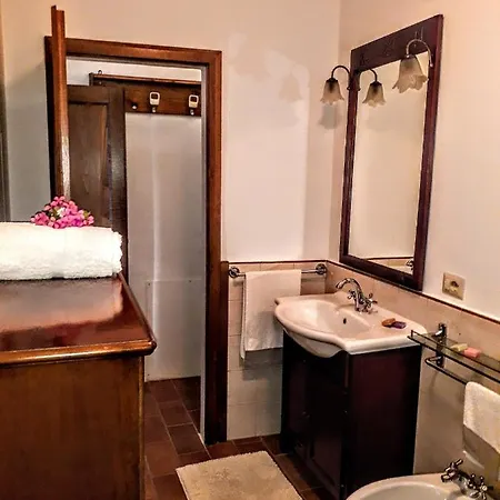 Historic 14th Century Palazzo Apartment *