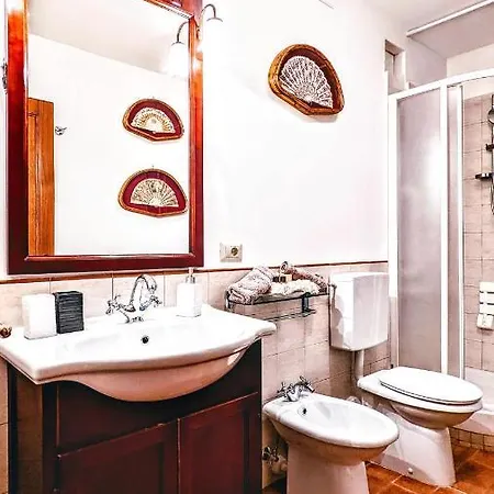 Apartment Historic 14th Century Palazzo *