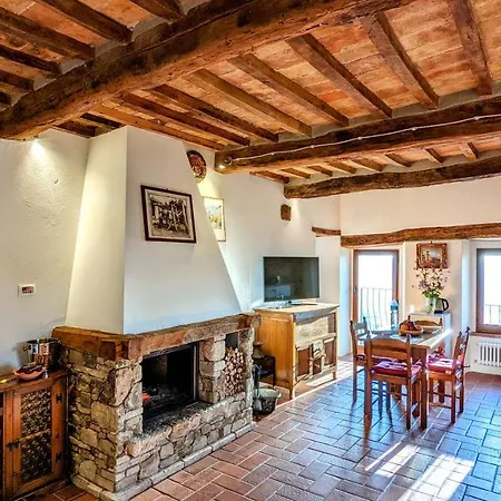 Historic 14th Century Palazzo * Sarteano